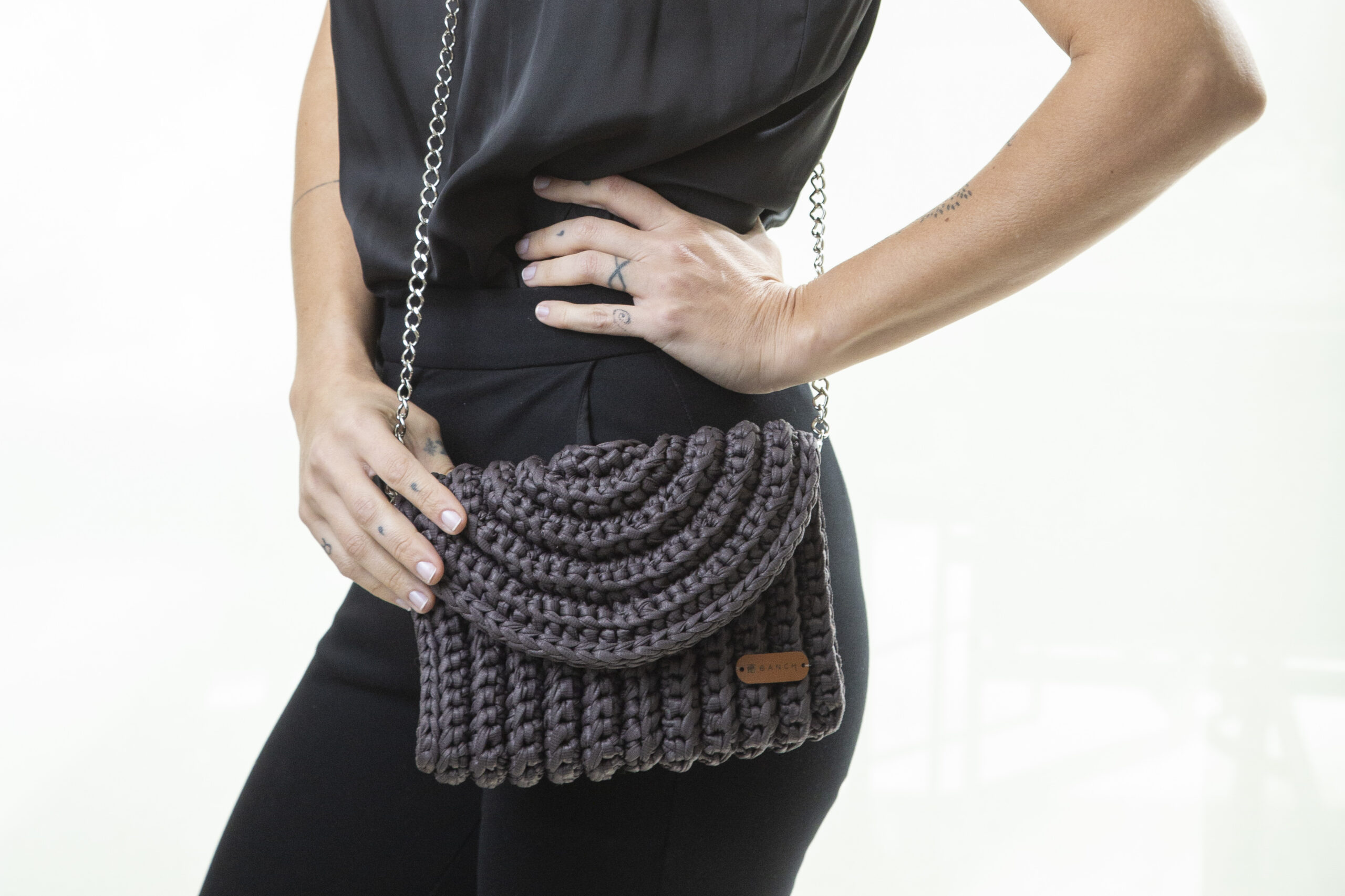 Bolsa Cinza Chumbo - Gabriela - frente - modelo_