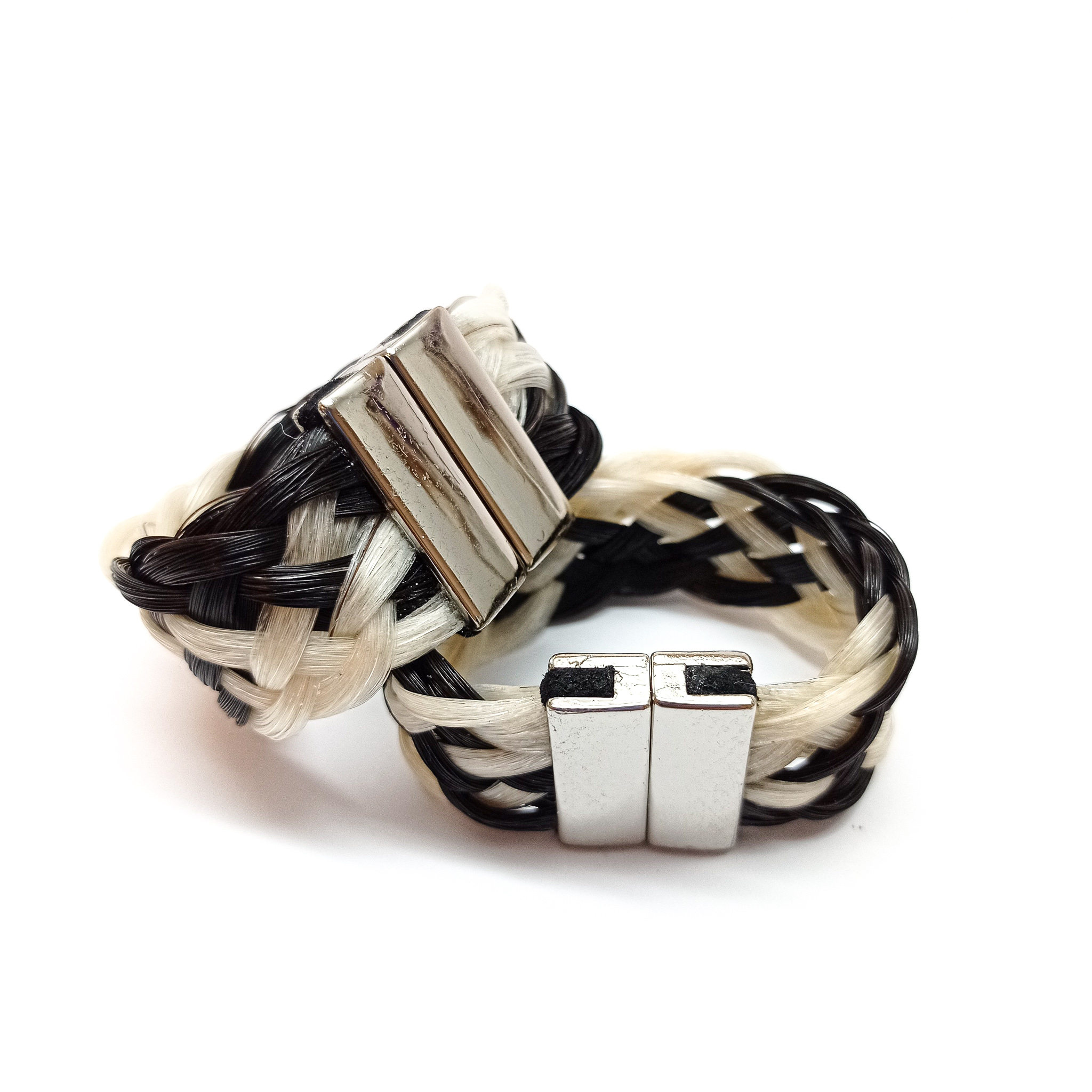 conjunto_porta_guardanapo_preto_branco_prateado_crina_decoração_detalhe_frente_fecho